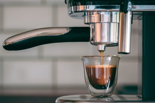 اسپرسو ساز خوب چی بخرم؟ راهنمای کامل خرید اسپرسو ساز حرفهای و خانگی