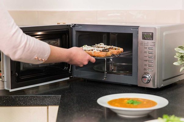 راهنمای انتخاب بین مایکروفر، مایکروویو سولاردام، فر و توستر؛ صفر تا صد تفاوتها