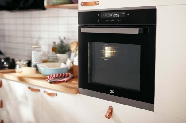 مقایسه فر توکار با سولاردام؛ راهنمای انتخاب تجهیزات پختوپز مدرن